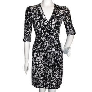 CALVIN KLEIN Wrap Dress, 4, Black Abstract, Tab sleeves/Roll-up, V-neck/Surplice